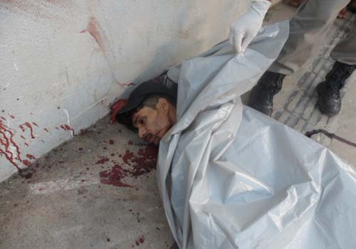 Homem é assassinado a golpes de faca no centro de Palmeira 