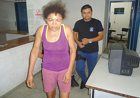 Mãe espanca filho jogando-o contra a perede e causando traumatismo craniano em Mundaú