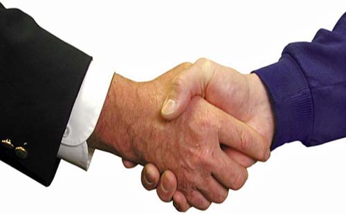 Não pedir desculpas faz pessoa se sentir mais poderosa, diz estudo