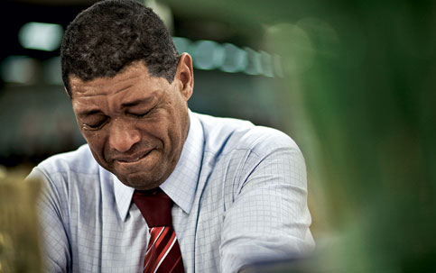 Record diz que líder da Mundial desviou dinheiro dos fiéis para comprar fazendas