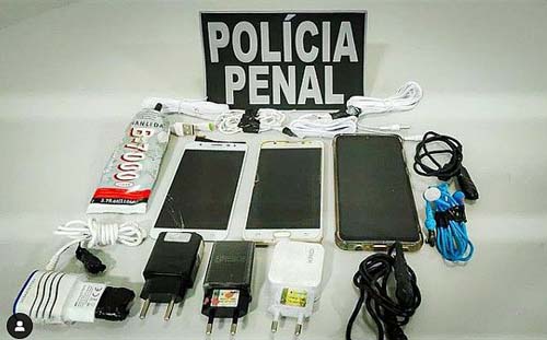 Polícia Penal flagra celulares dentro de colchão que seria entregue a reeducando