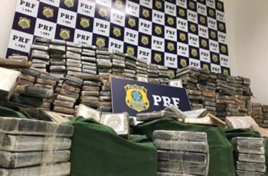 PRF faz em Alagoas uma das maiores apreensões de cocaína do país