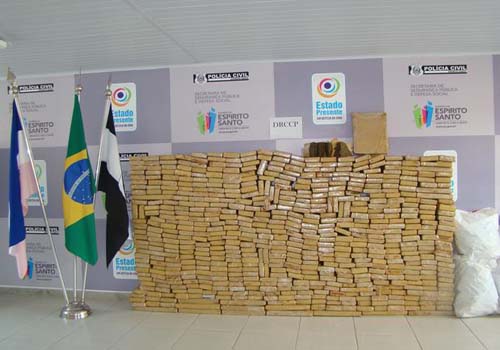 SP: traficante é preso com mais de 1 tonelada de maconha em Kombi