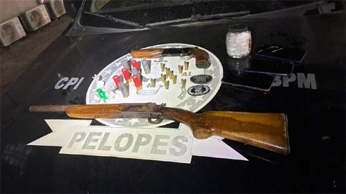 Suspeito de tráfico é preso com drogas e espingarda 12 após monitoramento com drone