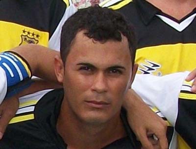 Após vencer campeonato, jogador é encontrado morto a facadas