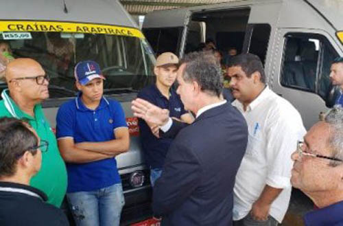 Presidente da Arsal faz visita a pontos de vans de transporte alternativo em Arapiraca