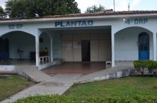 Polícia prende homem suspeito de tentar estuprar crianças no Bosque das Arapiracas