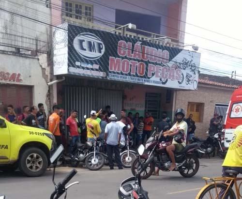 Jovem é morto enquanto trabalhava em oficina no bairro Itapoã