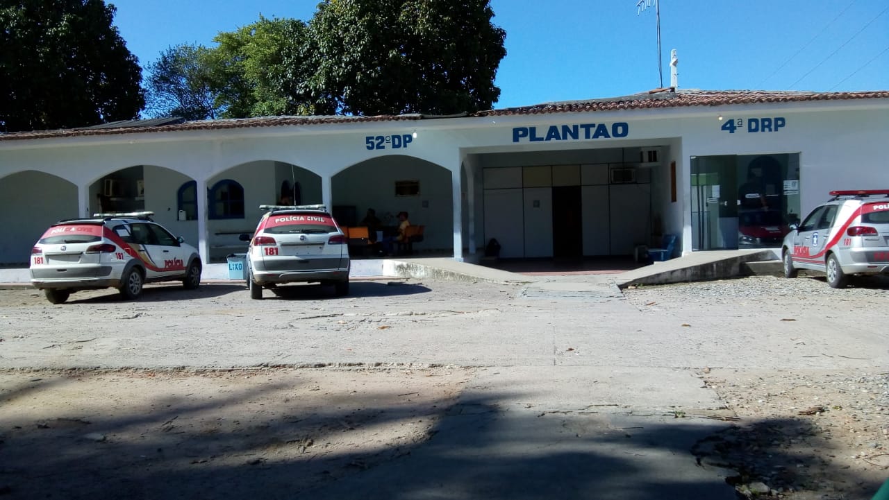 Jovem é preso após invadir casa de acolhimento e furtar TV em Arapiraca