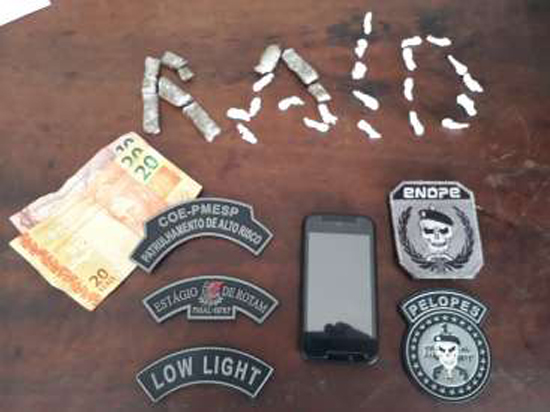 Jovem é preso com maconha nos bolsos em Arapiraca