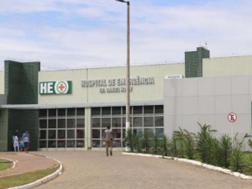 Condutor fica ferido após capotamento na BR-101, em Atalaia