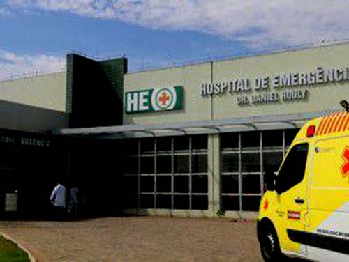 Mulher sofre queimaduras no rosto ao acender fogueira com gasolina em Piaçabuçu