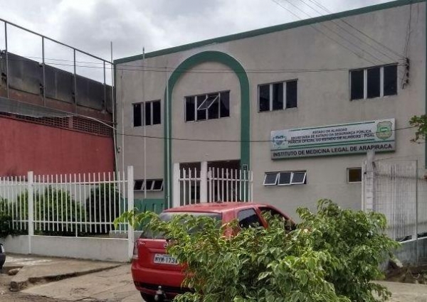 Dois morrem em colisão entre carro e caminhão na BR 101, em Campo Alegre