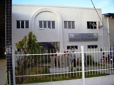 Jovem morre após bater cabeça ao cair de moto