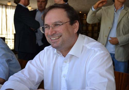 Ex-prefeito é denunciado por improbidade administrativa