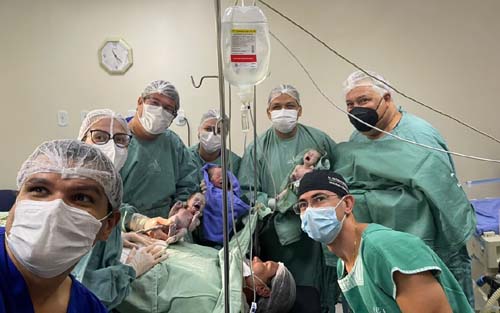 Após parto humanizado, trigêmeos nascem em hospital de Arapiraca