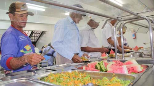 Em Arapiraca, Restaurante Popular reabre à população