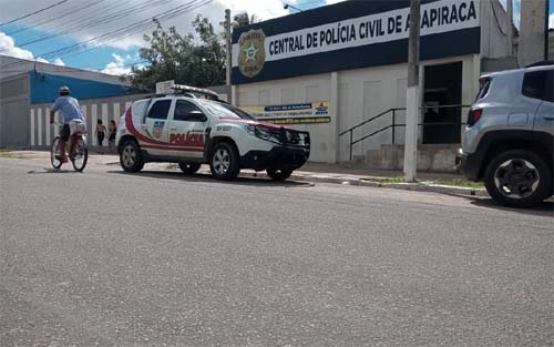 Com arma de brinquedo, menor é preso suspeito de roubar adolescente em Palmeira dos Índios