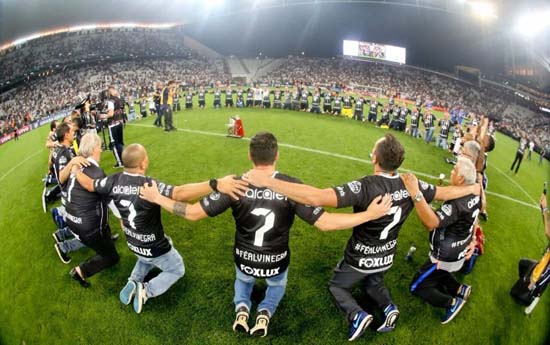 Com decisão na Arena, Corinthians poderá levantar troféu pela 3ª vez diante de sua torcida