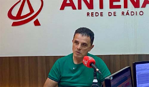 Dr. Areski Freitas diz que a senhora Samires Ulisses sofreu resistência de integrantes da base que queriam a vaga de vice