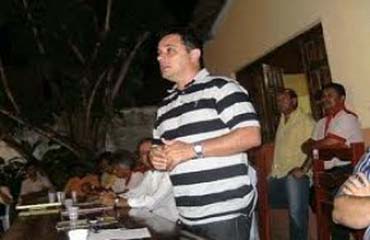 Prefeito Areski Freitas se reúne com transportadores alternativos em União