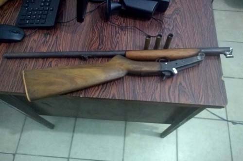 Em Flexeiras homem é preso acusado de agredir companheira e posse ilegal de arma de fogo 