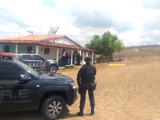 Em Porto Real do Colégio, Deic apreende celular e pistola de policial militar investigado por homicídio