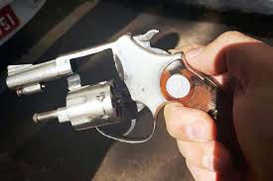 Homem é preso na Barra de São Miguel após ostentar armas nas redes sociais