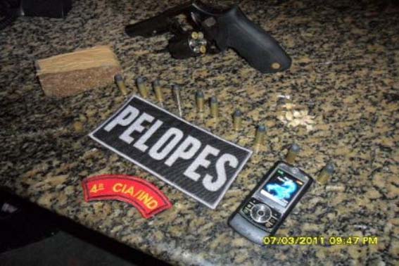Atalaia: Pelopes prende traficantes acusados de vários crimes em bloco de carnaval