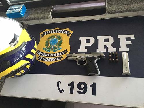 PRF prende homem por porte ilegal de arma de fogo em União dos Palmares/AL