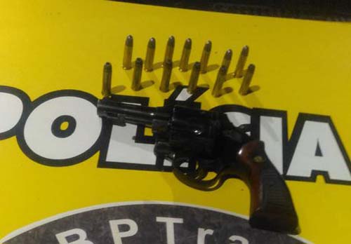 Homem é detido por porte ilegal de arma de fogo no Vergel do Lago