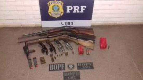 Cinco pessoas são presas acusadas de comercializar arma de fogo na zona da mata