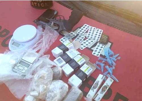 Policia apreende drogas durante patrulhamento na capital