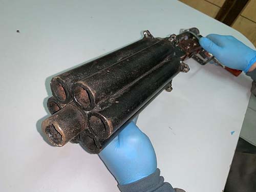 Após laudo, perícia confirma que arma artesanal de seis canos pode matar