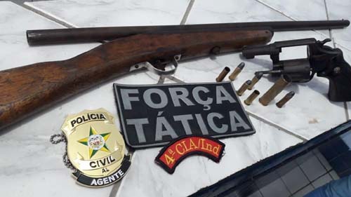 Operação apreende duas armas de suspeito de roubo ao fórum de Atalaia