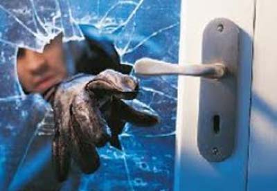 Homem furta 10 relógios de loja no Centro de Arapiraca