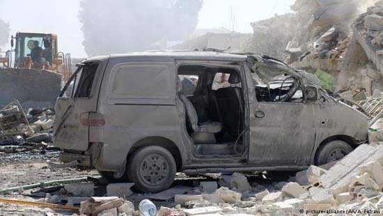 Explosão em arsenal rebelde mata e fere dezenas na Síria