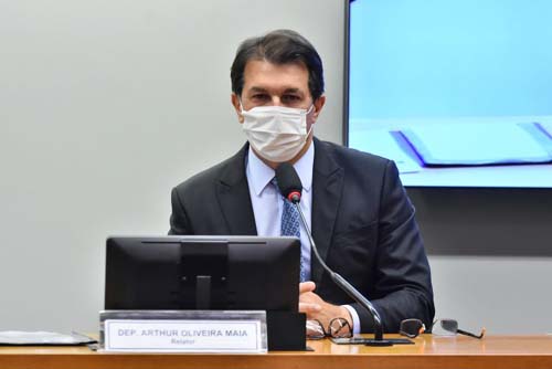 Relator da reforma administrativa mantém estabilidade de servidores; conheça o relatório  Fonte: Agência Câmara de Notícias