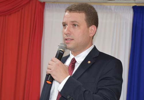 MP denuncia e médico é preso acusado de violentar pacientes