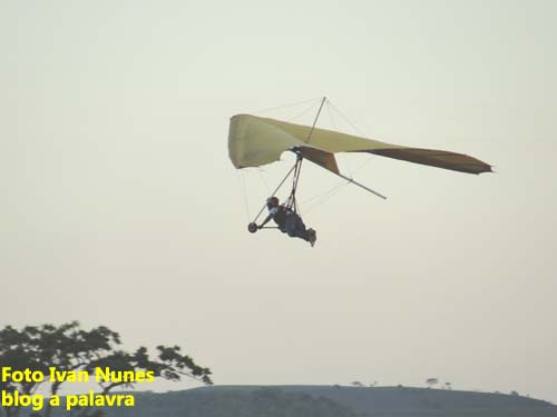 Esportista que caiu de asa-delta já respira sem aparelhos