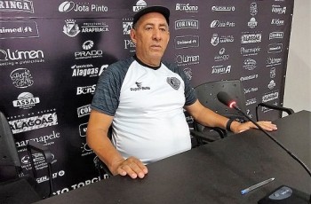 Mesmo com eliminação no Alagoano, Nedo Xavier permanece no ASA