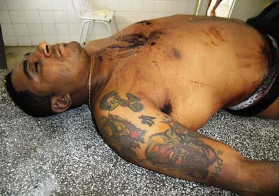 Quadrilha de roubo a banco de Alagoas troca tiros com PM em Iati-Pe e dois bandidos morrem (Imagens Fortes)