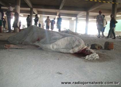 Morador de rua é assassinado a pedrada em Delmiro Gouveia