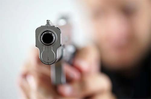 Homem é executado a tiros dentro de casa no bairro Clima Bom, em Maceió