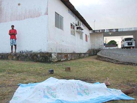 Homem é assassinado a pedradas e facadas em Marechal Deodoro
