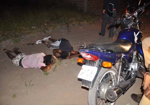 Jovens são executados a tiros em São Sebastião