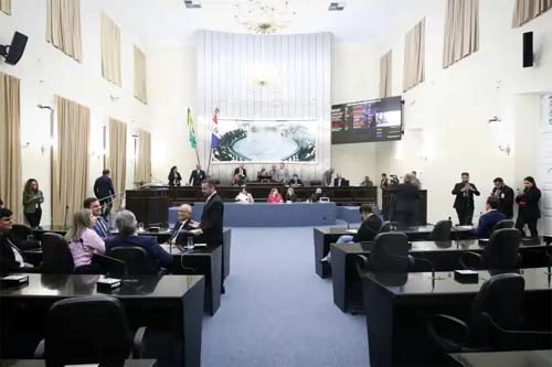 Projeto proíbe entrada de pessoas trans em banheiros masculino e feminino em Alagoas