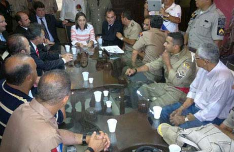 Militares ocupam a ALE e pedem que orçamento contemple a tropa