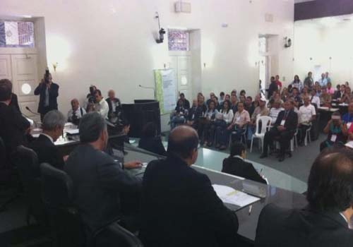 Policiais civis recuam e pedem 40% do salário dos delegados