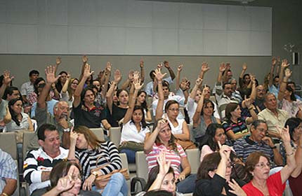 Médicos do PSF mantêm greve em Alagoas 